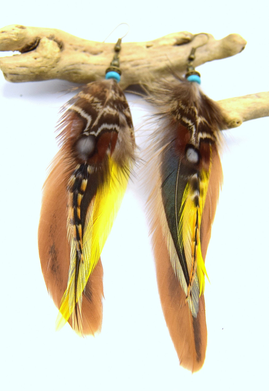 Boucles D'oreilles Plumes Tekoa Jaune Et Rouge - Marque Ethnicfeather | Neuf Avec étiquettes