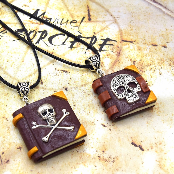 Collier pendentif grimoire lumineux 2 modèles crâne ou Tête de mort