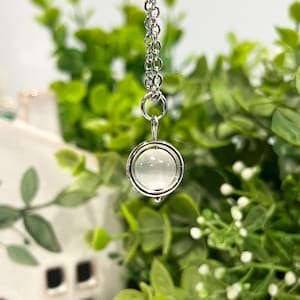Mini Genuine Cat&#39;s Eye White Selenite Fidget Necklace