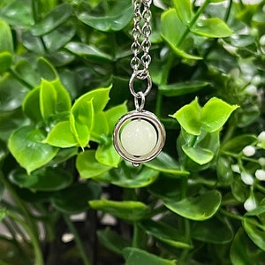 Mini Glow in the Dark (Blue) Fidget Necklace