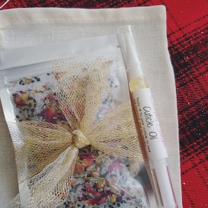 Floral Hand Salts + Cuticle Oil Gift Set ll Stocking Stuffers ll Teacher Gifts ll Gifts For Mom ll Bath Salts