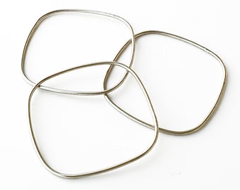 Silver Bangle Bracelet Set – Minimalist Stackable Bangles Set
