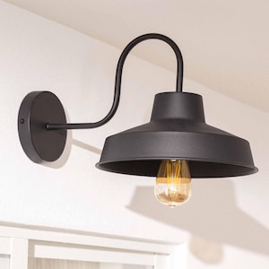 PENY - Industrial Outdoor Wall Lamp: Waterproof Porch Light