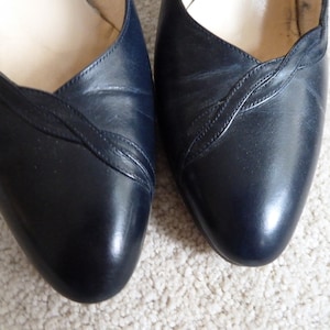 Women&#39;s Ferragamo Navy Sling Pumps -- 6.5 AAA -- 2.5 in. Heel -- Leather Detail Design