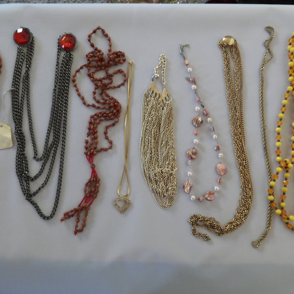 Bag of random vintage jewelry - for dress up or crafts (bag #10)