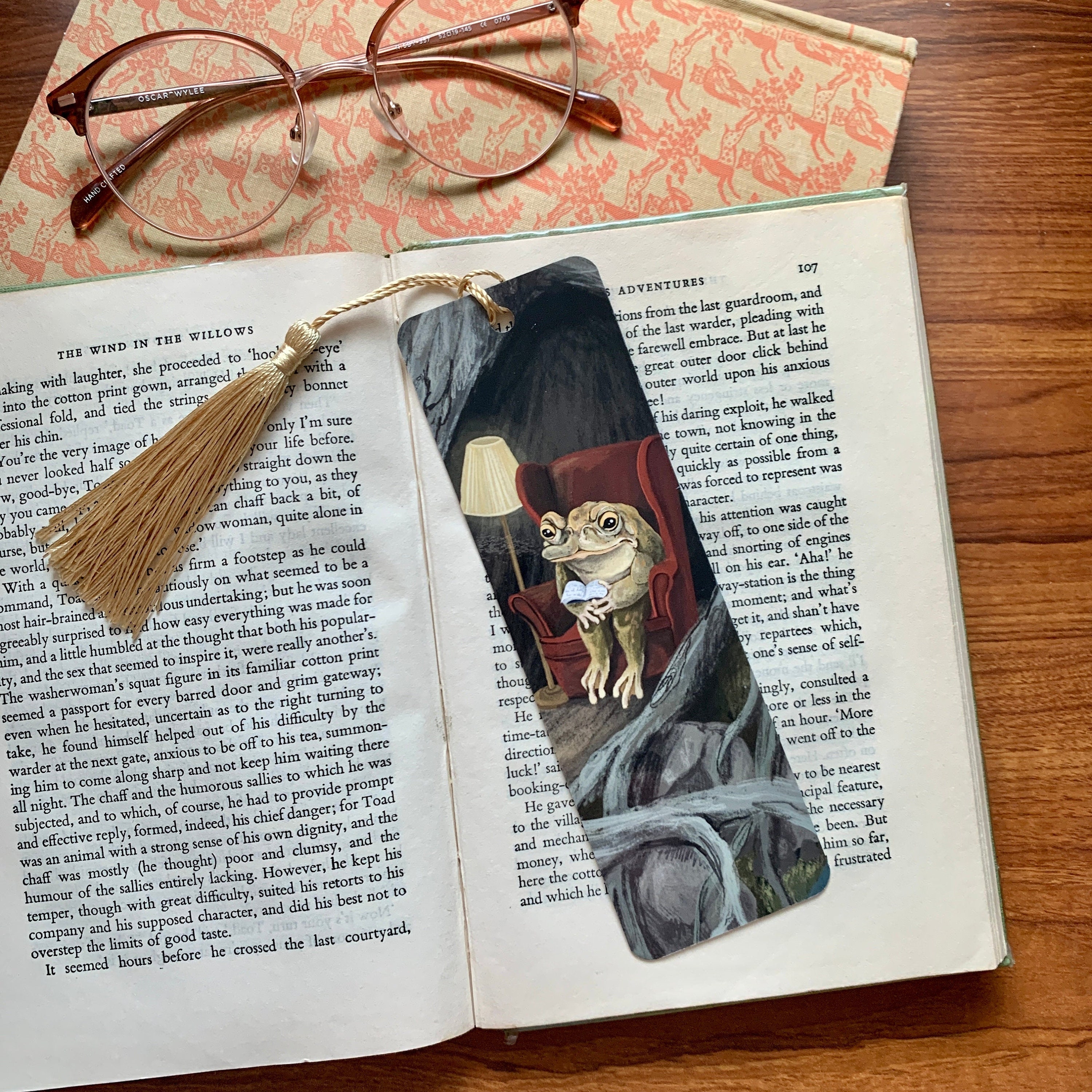 Bookmark - Reading Toad - Whimsical illustration