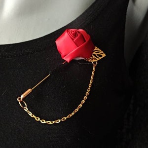 Lapel flower pin Rose pin chain Flower pin badge Red gold ribbon brooch for wedding dress
