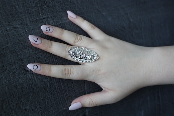 Victorian Gothic Silver Statement Ring – Large Ov… - image 11