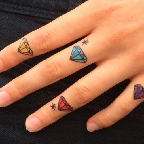 50 Fabulous Finger Tattoos  Tattoo Designs  TattoosBagcom