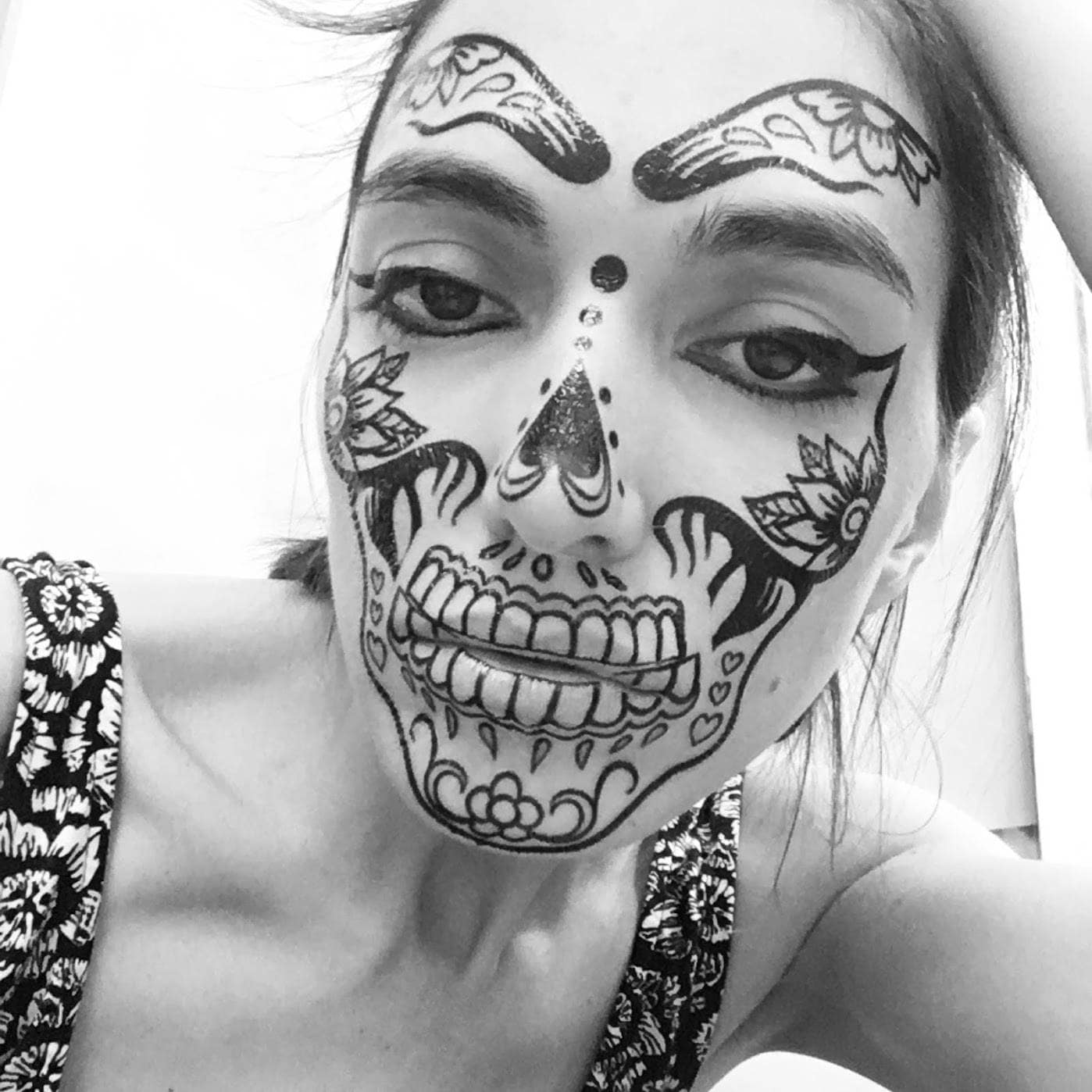 Halloween Temporary Face Tattoos, Black Skeleton Web Red Roses Full Face Mask  Tattoo for Women Men Adult Kids Boys Halloween Party Favor Supplies 