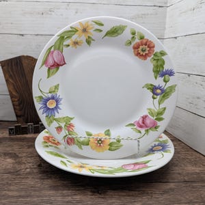 2004 Retired Pfaltzgraff Emma Floral Stoneware Chop Plate Round Serving Platter