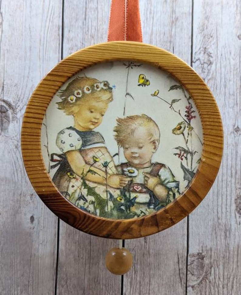 Download Original Hummel Love Story 2972 Pull String Hanging Music Box Vintage Hummel Music Box with ...