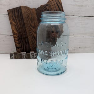 Atlas Strong Shoulder Antique Aqua Half Gallon Mason Jar No Lid