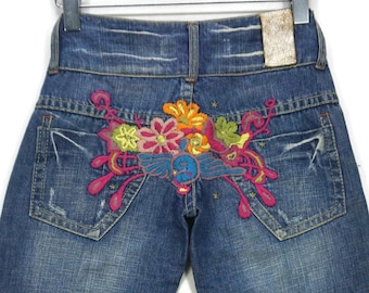 Jeans Red Pepper talla 25, ancho 26 x largo 28,5, corte acampanado, tiro bajo, estilo bota vaquera, bordado japonés