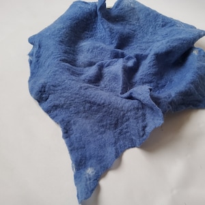 Newborn Photo Prop, Hand Felted, Hand Dyed Lightweight Merino Wool Layer in Dark Blue Shades, RTS, Nr.2