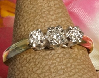 Vintage 0.18ct Diamond 18Carat Yellow Gold Illusion Set Three-Stone Ring, Fashion Ring