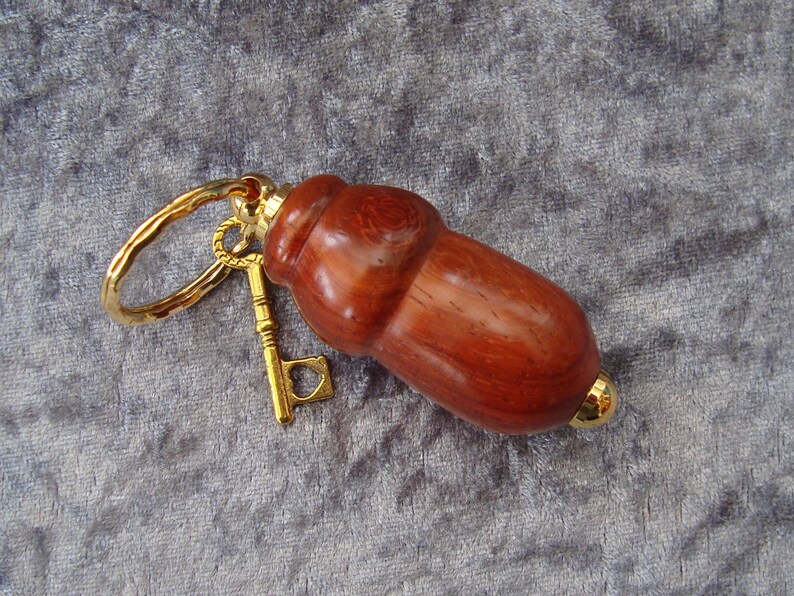 *Hold key to your heart PADAUK WOOD KEYRING*10ct gold plated keyring*Woodturning*Gift for wood lover birthday anniversary 5th is wood