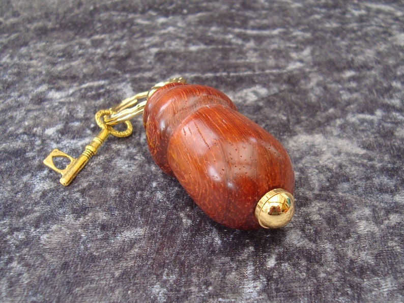 *Hold key to your heart PADAUK WOOD KEYRING*10ct gold plated keyring*Woodturning*Gift for wood lover birthday anniversary 5th is wood