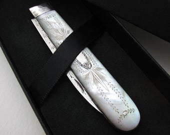 Rare Georgian Regency 1825 Antique Sterling Silver & Mother of Pearl Folding Fruitknife, Bright-cut Palm and Foliage Engravings.