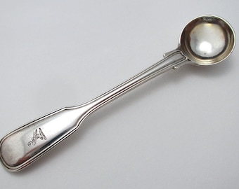 Victorian Antique Solid Sterling Silver Salt Mustard Condiment Ladle, Fiddle Thread Pattern, Chawner & Co.