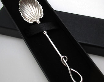 Rare English Victorian 1886 Antique Sterling Silver Whiplash Whip End Shell Tea Spoon