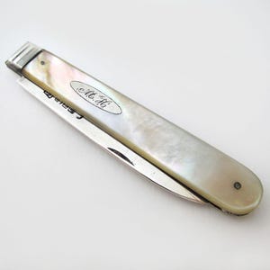 Fine Quality Sheffield Antique Sterling Silver & Mother of Pearl Fruitknife 1843