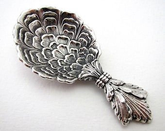 Rare Italian Vintage Gianmaria Buccellati Solid Sterling Silver Tea Caddy Spoon.