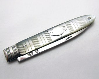 Antique George III (1786-1797) Sterling Silver & Mother of Pearl Georgian Folding Fruit Penknife.