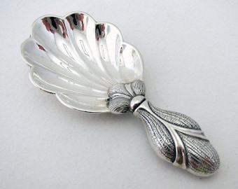 Fine Italian Vintage Gianmaria Buccellati Solid Sterling Silver Tea SHELL Caddy Spoon.