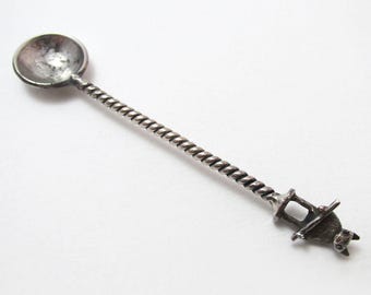 Small Antique Indian Solid Silver Salt Spoon King George V Coin Two Annas Animal/Bear Terminal