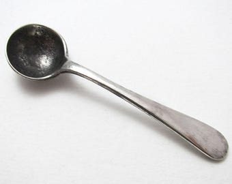 Small Antique Vintage Solid Sterling Silver Salt Mustard Condiment Spoon, Sheffield 1914, Lee Henry Wigfull.