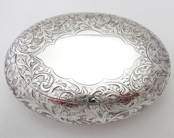 Featured listing image: Magnificent Antique 1907 Solid Sterling Silver Tobacco Snuff Squeeze Box Case