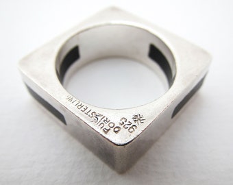 Spanish Vintage Puig Doria Solid Sterling Silver & Ebony Wood Modernist Brutalist Ring, Size M1/2, c1970.