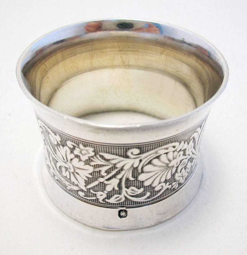 Minerva .950 c1890 Guilloche flowers 19th-century Antique French Solid Sterling Silver Hallmarked Serviette NAPKIN RING