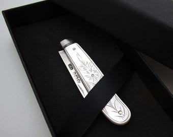 Antique Victorian Small Sterling Silver Mother of Pearl Fruitknife, Flower & Leaf Engravings, Sheffield 1892.