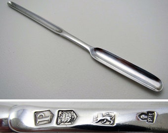 Antique George II (1730) Huguenot Sterling Silver Georgian Marrow Scoop, Paul Hanet.