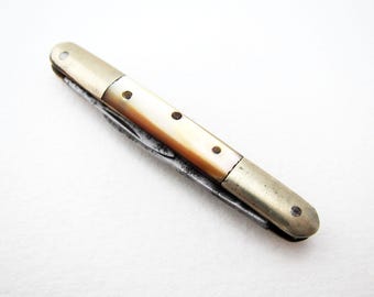 Antique Victorian Double Quill Cutter / Quill Pen Pencil Sharpener, Mother of Pearl Folding Pocket Penknife.