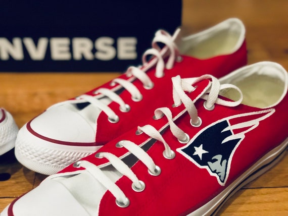 converse patriots sneakers