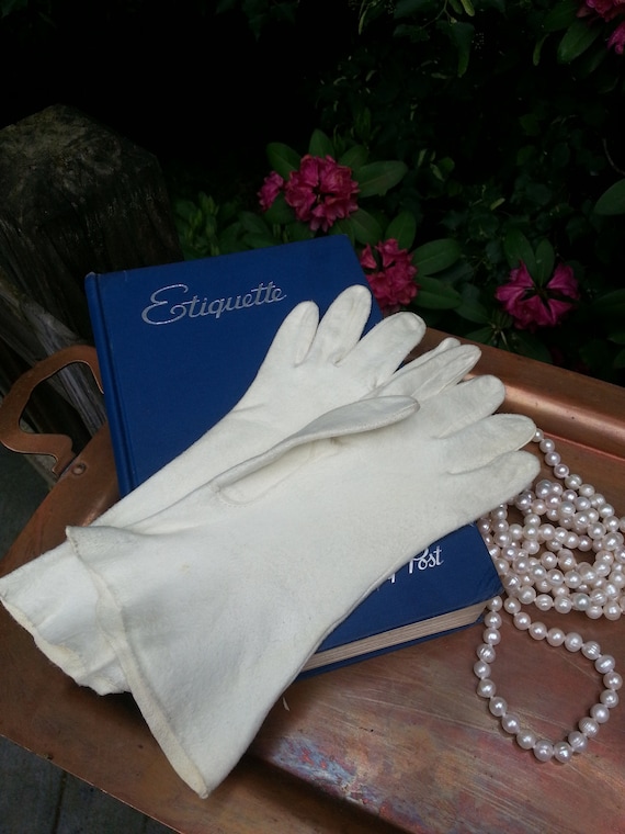 Doeskin gloves, vintage gloves, leather gloves,ki… - image 1