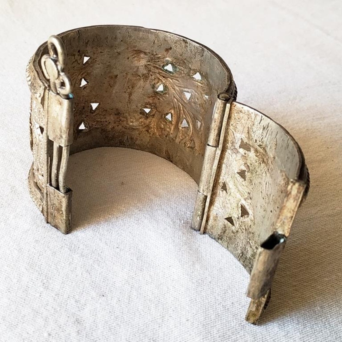 Vintage Massive Ethnic Pin Lock Hinge Bracelet Bangle Heart Etsy