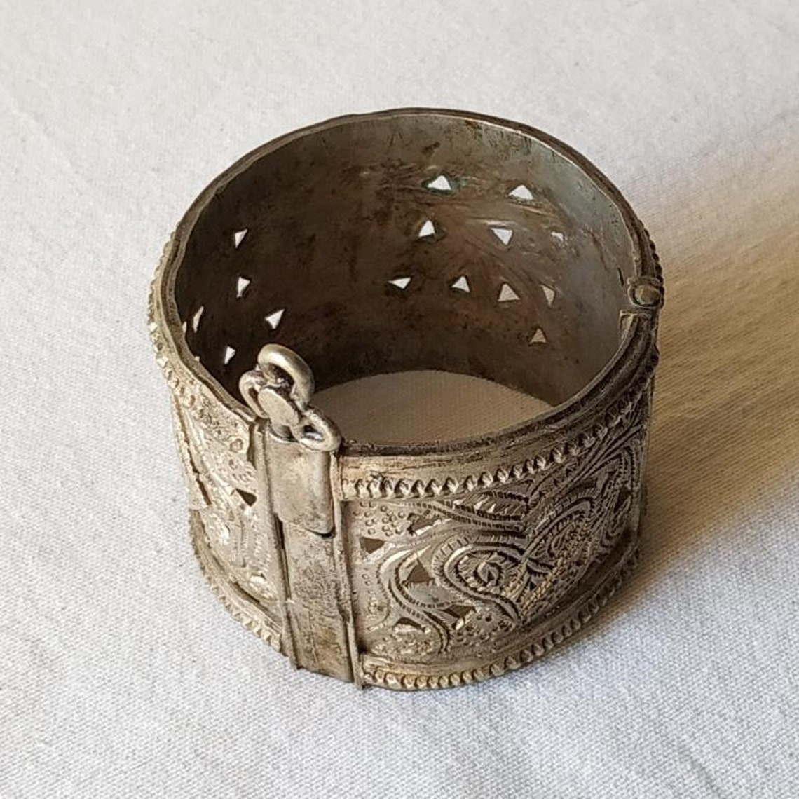 Vintage Massive Ethnic Pin Lock Hinge Bracelet Bangle Heart Etsy