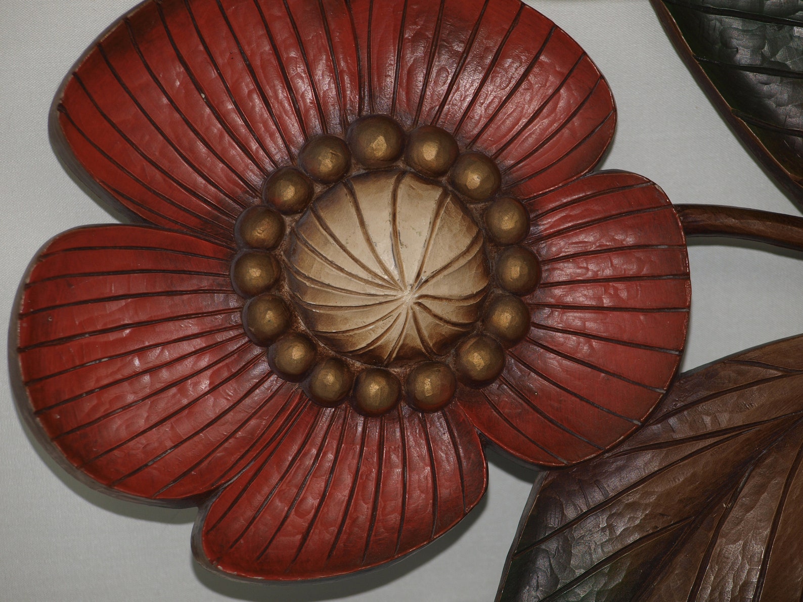 Vintage Hard Plastic Flower Wall Decor Floral Decor Shabby Etsy