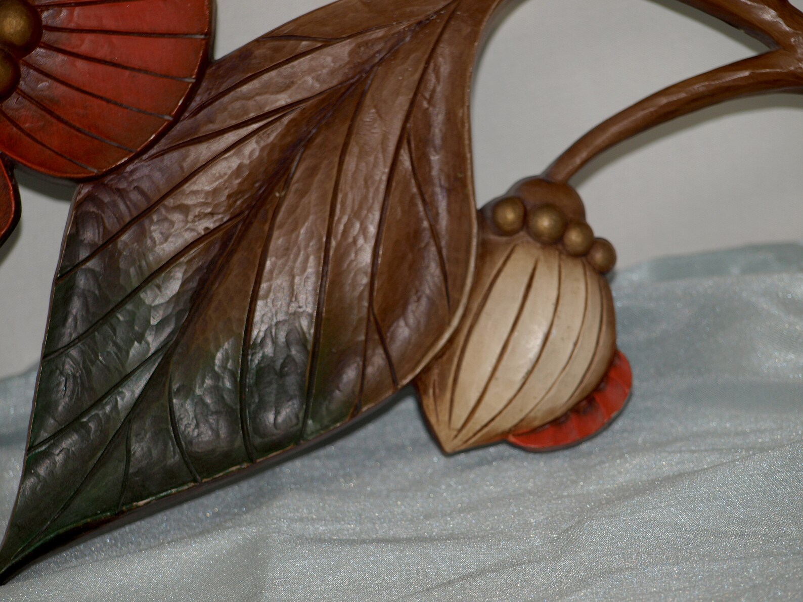 Vintage Hard Plastic Flower Wall Decor Floral Decor Shabby Etsy