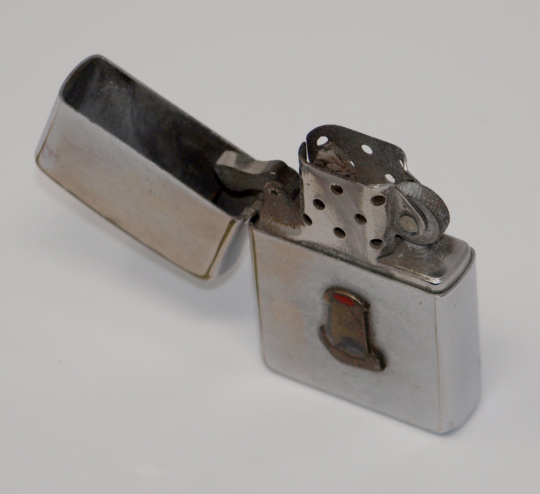 Collectible Vintage 1970's Zippo Cigarette Lighter W/ Emblem