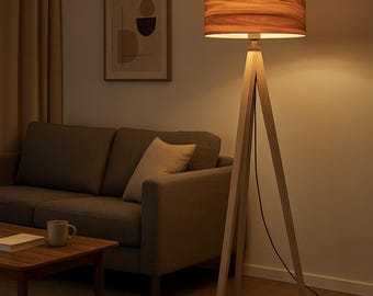 Lampa podłogowa na trójnogu, fornir orzechowy satynowy, abażur, lampa stojąca drewniana