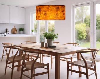 Drewniana lampa wisząca, oświetlenie jadalni, drewniany żyrandol, minimalistyczny wystrój, lampa sufitowa