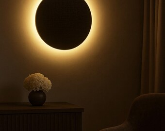 Applique murale ronde en bois brûlé – Lampe encastrée noire artisanale, éclairage minimaliste et moderne