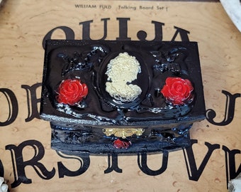 Cameo and Red Roses Trinket Box, Gothic Decor, Home Decor, Dark Art, Witchy Decor, Occult Decor, Pagan Decor, Satanic Decor, Jewelry Box