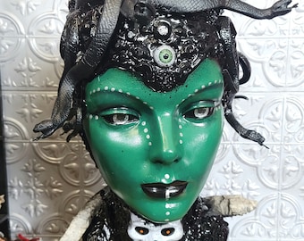 Medusa Bust, Witchy Decor, Altar Decor, Pagan Decor, Occult Decor, Mythology Decor, Home Decor, Gothic Decor, Cottage Goth