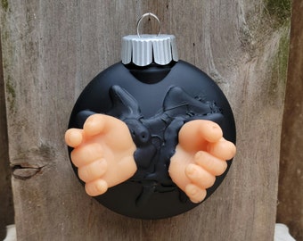 Puppenteile schwarze Ornamente, Gothic Dekor, Wohndekor, Satanic Dekor, Krampus Dekor, Weihnachtsschmuck, Horror Dekor, Halloween Ornament